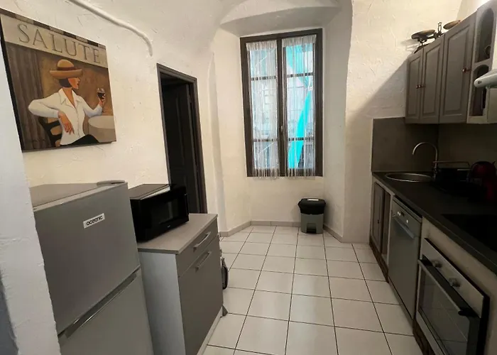 Joli T3 Dans Le Centre De * Bastia (Corsica)