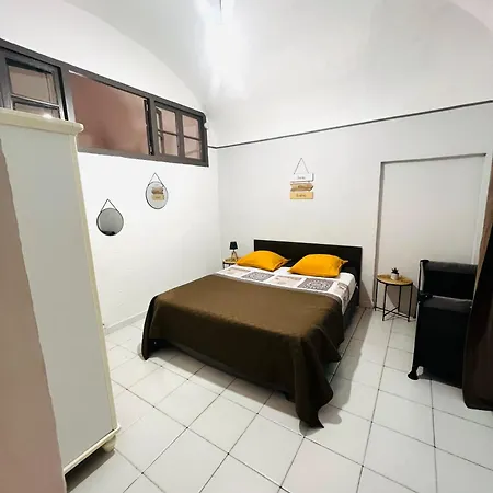 Lägenhet Joli T3 Dans Le Centre De Bastia (Corsica)